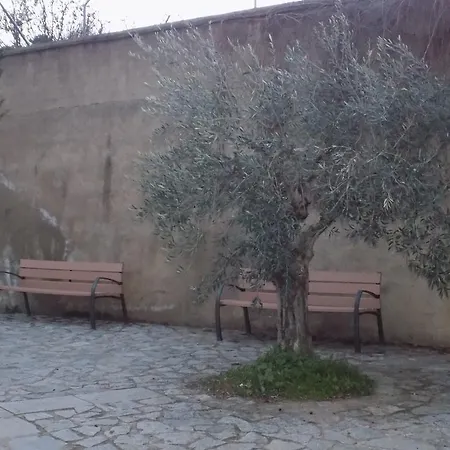 El Capricho * Sotoserrano